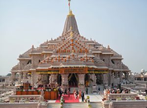 सत्ता के करीबियों के हाथ राम मंदिर ट्रस्ट की अहम जिम्मेदारी