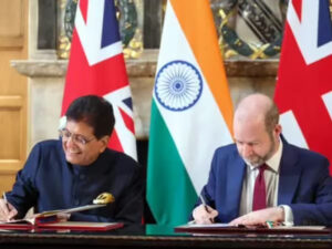 भारत-यूके मुक्त व्यापार समझौता 15 जुलाई से लागू, ब्रिटिश कारों समेत कई उत्पाद होंगे सस्ते